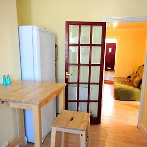 East End Garden Flat Apartment